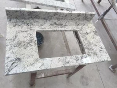 Countertops Eibhear agus Bairr Vanity