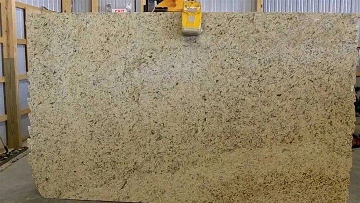Giallo-Ornamental-Granite-for-Slab-Tile-Countertop-Island-Bathroom-Kitchen.webp (4)(001)