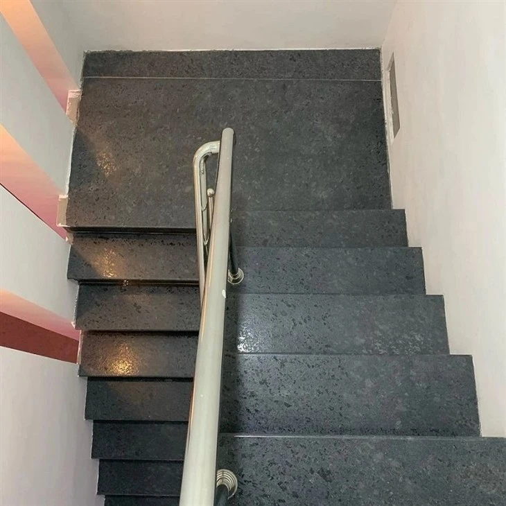 Steel-Grey-Granite-for-Bathroom-Kitchen-Slab-Tile-Stair.webp (4)(001)